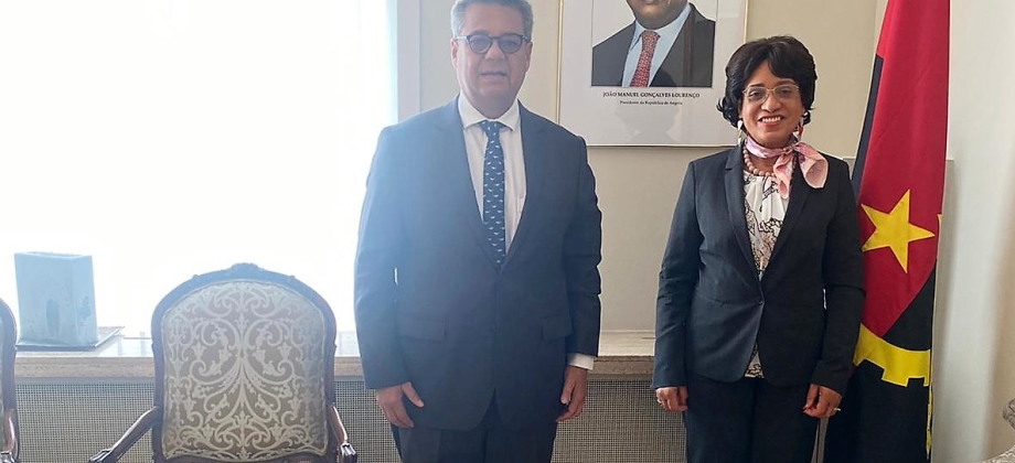 Embajador de Colombia en Países Bajos se reunió con su homóloga de Angola