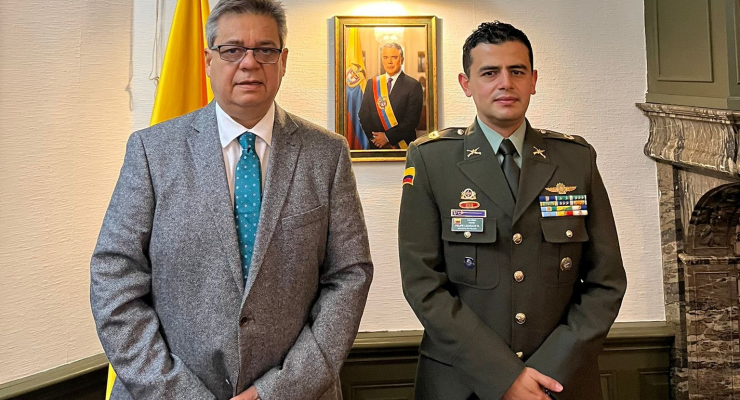 Ambassador of Colombia to the Kingdom of the Netherlands, Fernando Grillo, welcomed Major Lizarazo Rojas