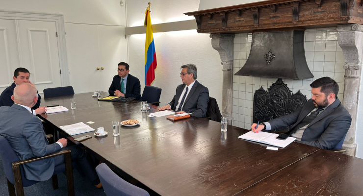 The Ambassador of Colombia, Fernando Grillo, held a meeting with Director L.M. Luc Rademakers, strategic advisor of the Dutch Police.