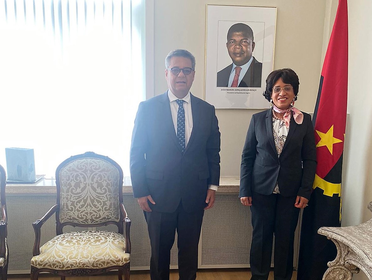 Embajador de Colombia en Países Bajos se reunió con su homóloga de Angola