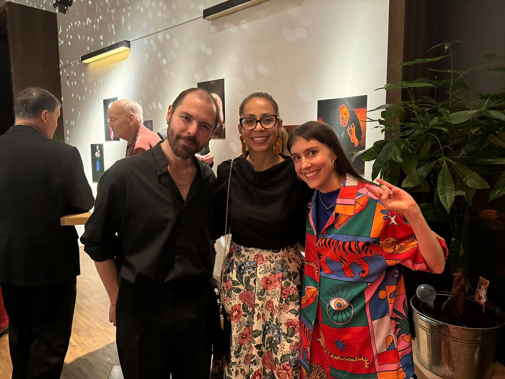 Gabriela Ponce es una talentosa artista de la ciudad de Pasto, que encarna el espíritu de las nuevas generaciones y la conciencia ambiental.