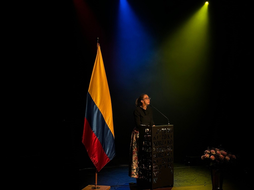 Gabriela Ponce es una talentosa artista de la ciudad de Pasto, que encarna el espíritu de las nuevas generaciones y la conciencia ambiental.