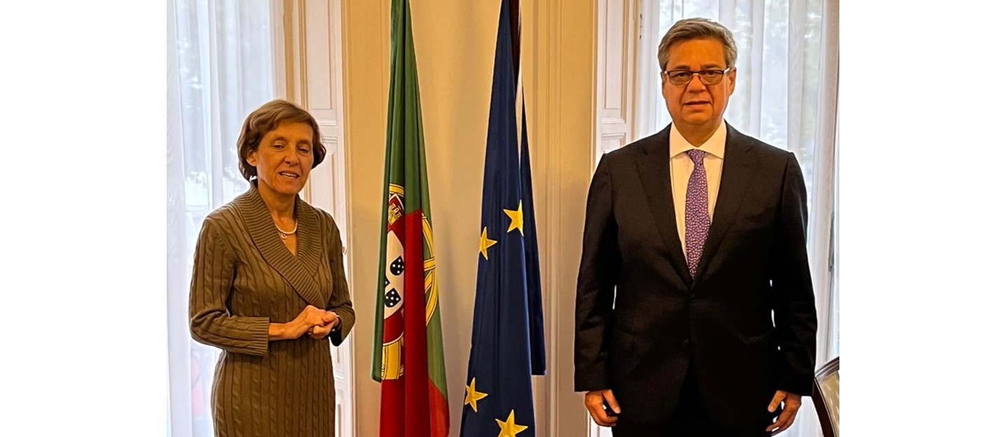 The Ambassador of Colombia Fernando Grillo held a meeting with the Ambassador of Portugal Rosa Batoréu