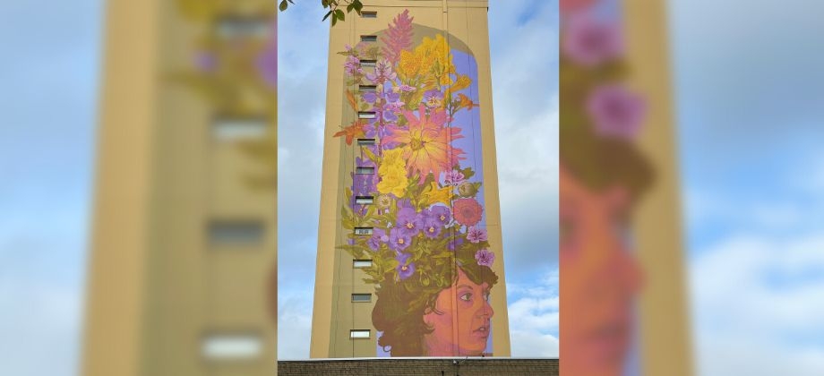 Una artista colombiana es la autora del mural de 697 metros cuadrados en una de las zonas de mayor visibilidad en La Haya