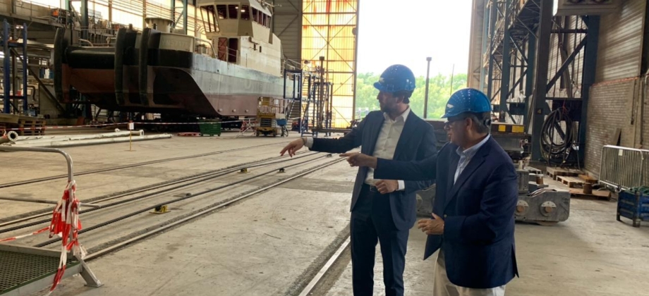 Visita del Embajador de Colombia ante el Reino de los Países Bajos al Astillero Damen