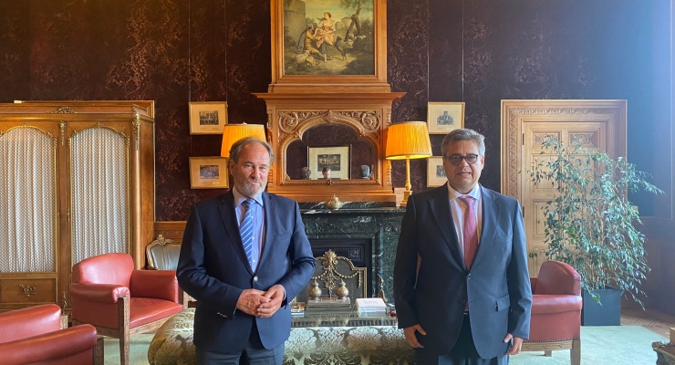  The Ambassador of Colombia in the Netherlands met with the Secretary-General of the Permanent Court of Arbitration