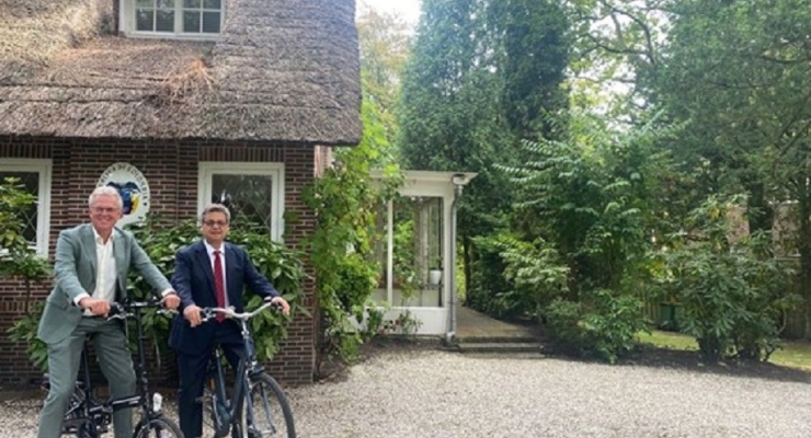 The Ambassador of Colombia to the Kingdom of the Netherlands, Fernando Grillo met with the Ambassador of the Netherlands in Colombia, Ernst Noorman