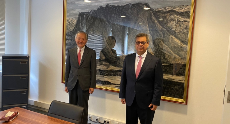 Con el ánimo de profundizar las relaciones el Embajador Fernando Grillo visitó al Embajador de japones Horinouchi Hidehisa