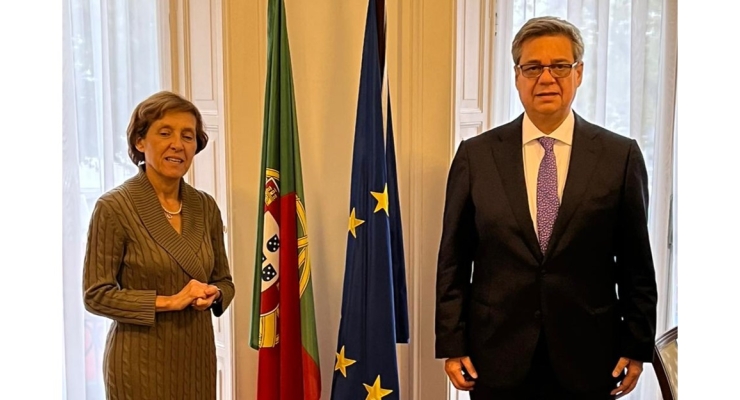 El Embajador de Colombia, Fernando Grillo, se reunió con la Embajadora de Portugal en Países Bajos, Rosa Batoréu
